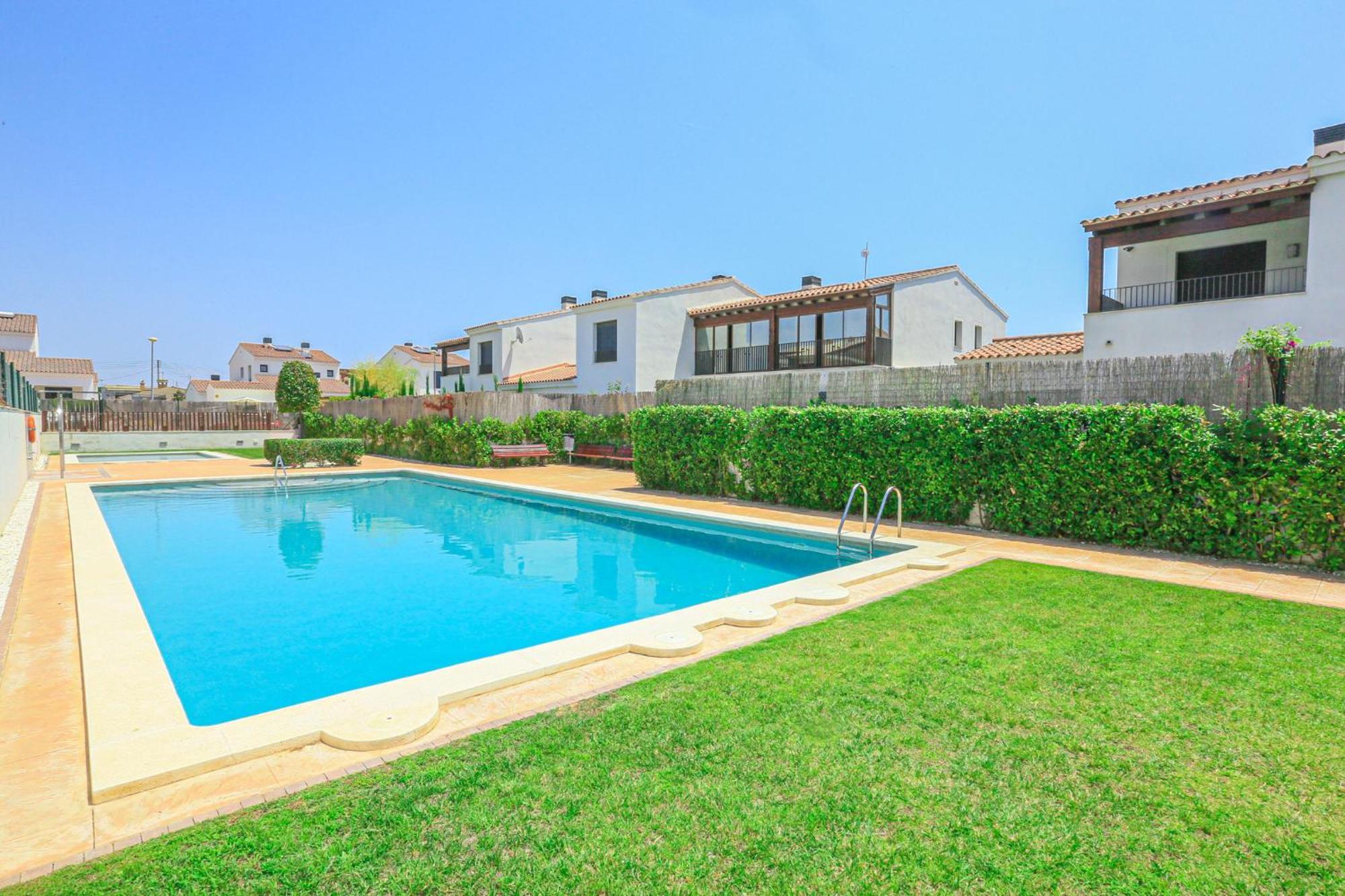 Litoral Costa Dorada - Passeig Del Mar Only Families Cambrils Ngoại thất bức ảnh